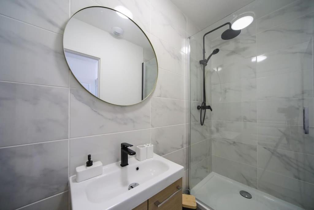 F2 Cosy - Entree Du Havre - 4 Personnes Apartman Le Havre Kültér fotó